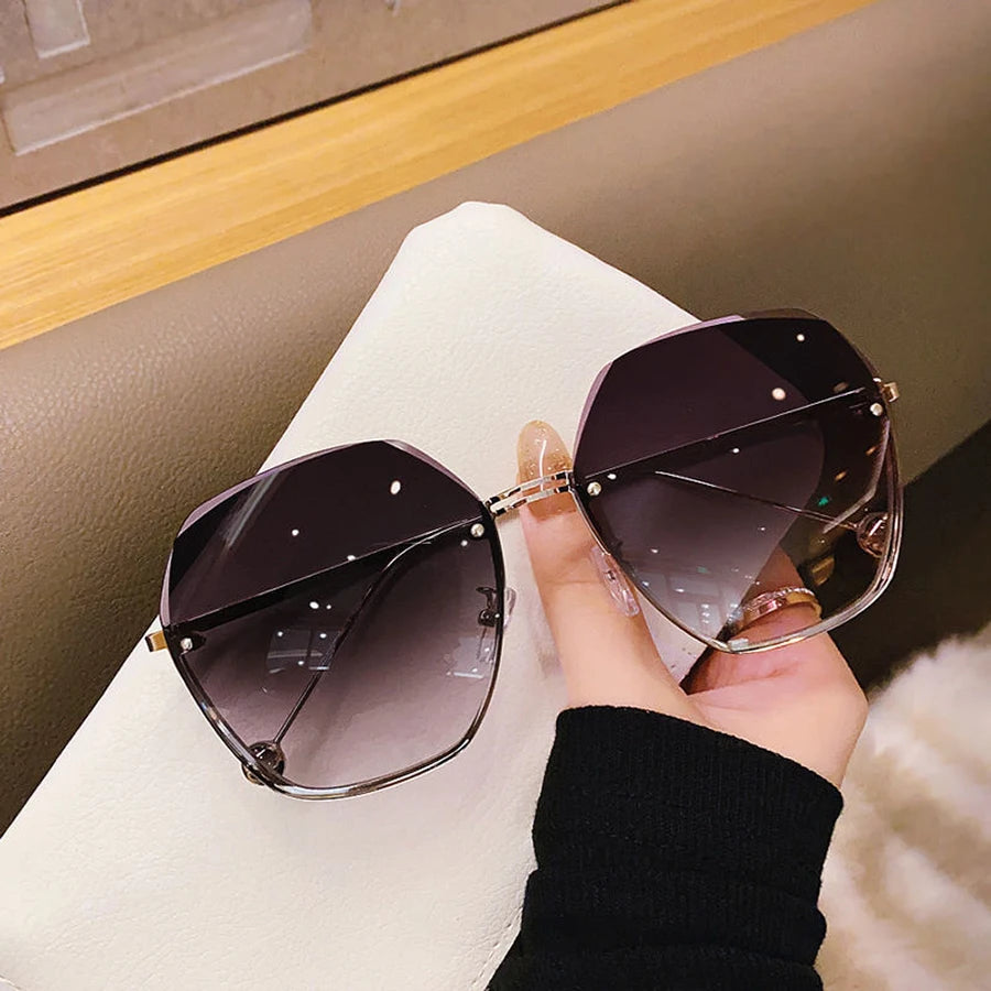 Savro-Retro Ladies Sunglasses